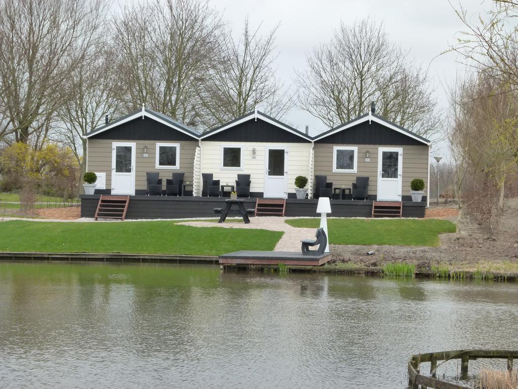 Campingpark De Bongerd Villa Tuitjenhorn Rum bild
